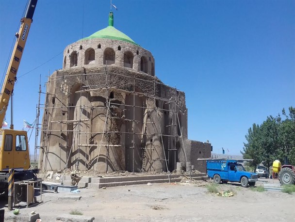 مرمت بنای امامزاده هفت معصوم روستای کروژده جوین آغاز شد