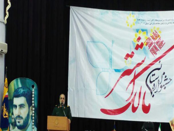 سپاه با اشرافی گری مقابله می کند/ به پایان رسیدن آرمان های انقلابی آفتی است که به جان برخی مسئولان افتاده!