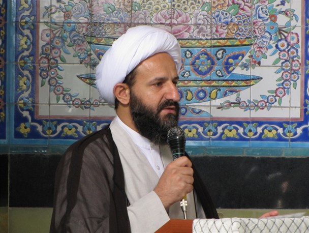 تقدیر امام جمعه قرچک از مدیر آموزش و پرورش