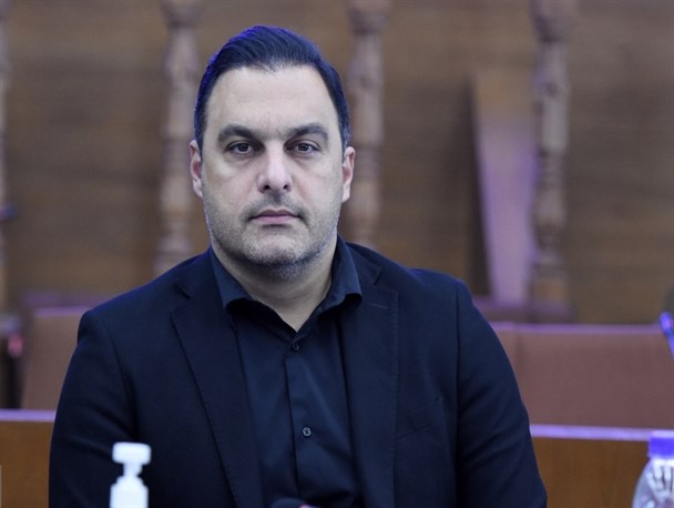 محمدی: مدیربرنامه‌های مهاجم استقلال به باشگاه ما آمد/ مثل آکواریوم شفاف هستیم