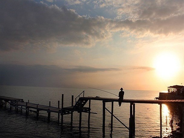 «غده سرطانی» مانع توسعه گردشگری گلستان/ «آشوراده» را دولتی کنید