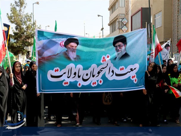 تجدید بیعت دانشجویان و طلاب با آرمان های مقام معظم رهبری + تصاویر