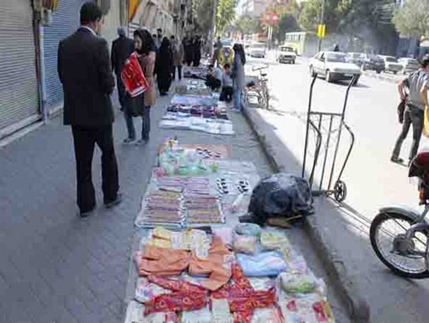 کوتاهی شهرداری و صنف مربوطه در رسیدگی به سد معبر واحدهای خدمات خودرویی