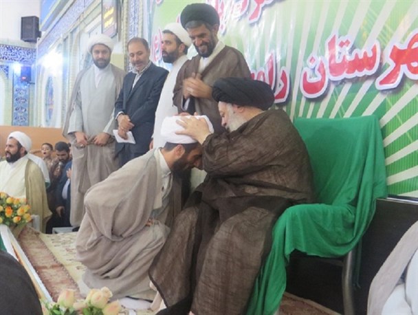 مراسم عمامه گذاری طلاب حوزه علمیه امام محمدباقر(ع) رامهرمز + تصاویر