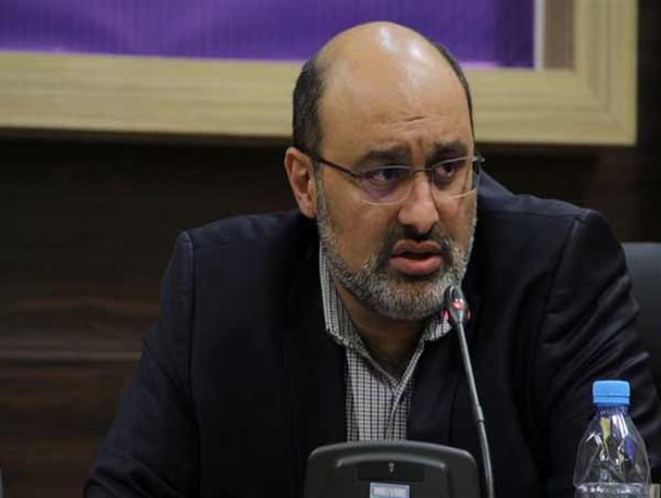 چرا معاون «خوش رو» منتقدان را «پُر رو» می داند؟