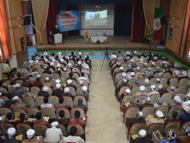 همایش مشترک ائمه جماعت با فرماندهان پایگاه های پیرانشهر