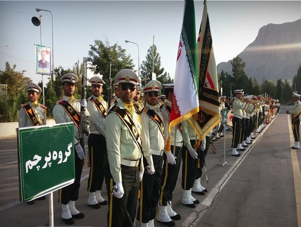 مراسم صبحگاه مشترک نیروهای مسلح استان اصفهان آغاز شد