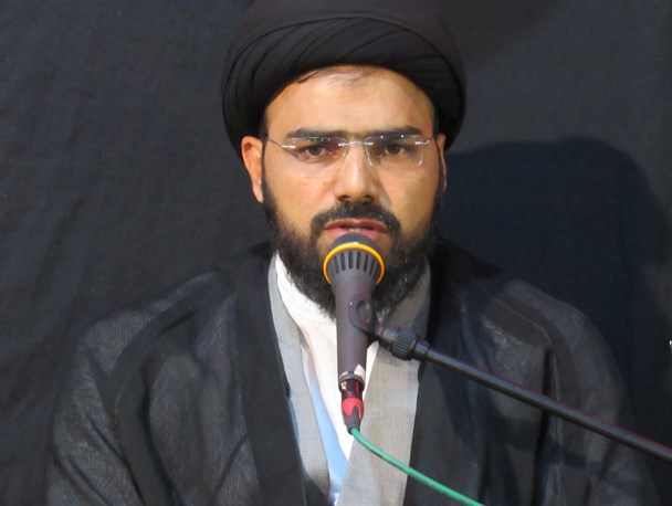 پیاده روی اربعین اعلام حضور در جبهه امام حسین(ع) است