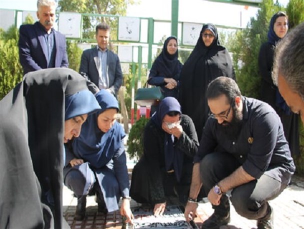 دیدار خانواده با برادر شهید پس از ۳۷ سال دوری+عکس