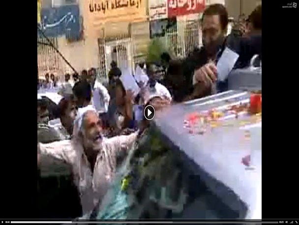 استفاده ابزاری ضد انقلاب از معلولان کم‌توان ذهنی در بندرعباس