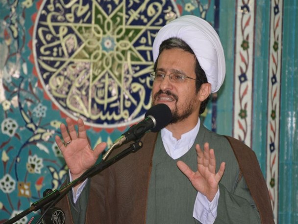 مسئولین ، شب نامه نویس ها در سیاهکل را شناسایی کنند