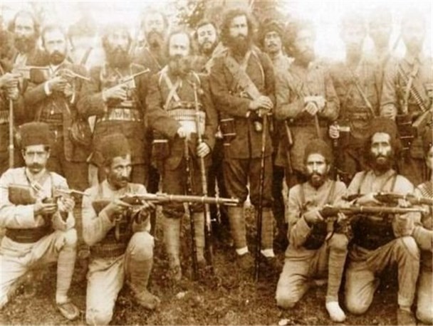 محاصره سیصد نفر از جنگلی توسط نیروهای دولتی / یک گیلانی مدیر کل صدا و سیما شد