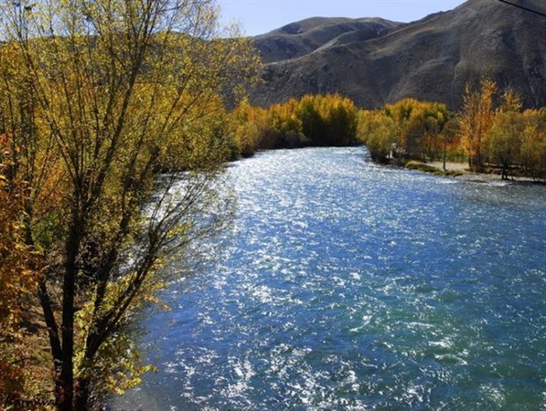 پاییز سامان، جلوه های رمانتیک زندگی در رویاهاست