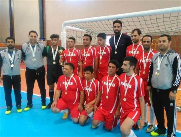 قهرمانی تیم فوتبال نابینایان و کم بینایان فارس در مسابقات کشوری