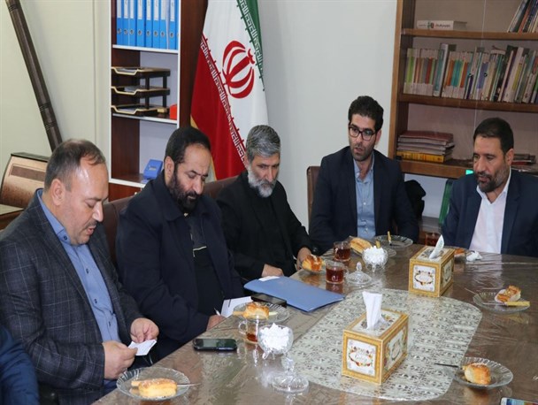 اعزازی: توان بسیار ضعیف دولت در تامین منابع مالی ورزش کشور/ ششگلانی: امکانات ورزشی در بناب محدود است