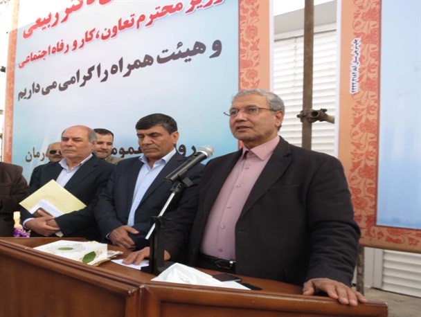 طرح تحول سلامت هزینه های زیادی به سازمانهای بیمه گر تحمیل کرد/ بیش از ۵۰ درصد اهالی شهرستان بستان‌آباد مالکان تأمین اجتماعی هستند