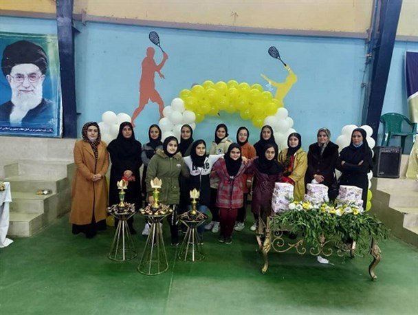 تیم هندبال بانوان مانه وسملقان نایب قهرمان مسابقات خراسان شمالی شد