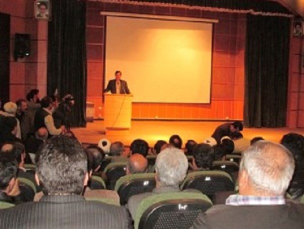 در این جابجایی ها کسی دغدغه انتخابات را نداشته باشد