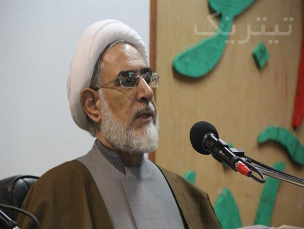 پاره کردن وآتش زدن عکس امام خمینی(ره) در88ساختگی بود/روحانی باکلیدش به دنبال رفع حصر