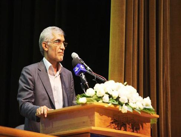 استاندار فارس به دانشگاه شیراز می رود