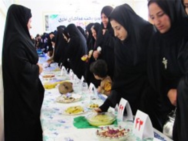 آیین پخت غذاهای نذری در خوانسار برگزار شد/ تصاویر