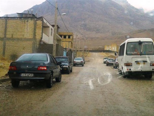 گام های غفلت شهردار اردل در آسفالت نکردن کوچه های شهرک مازه گلی