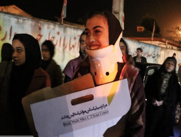 دانش آموزان لنگرودی حادثه دیده در همدان به آغوش خانواده برگشتند/تصویر