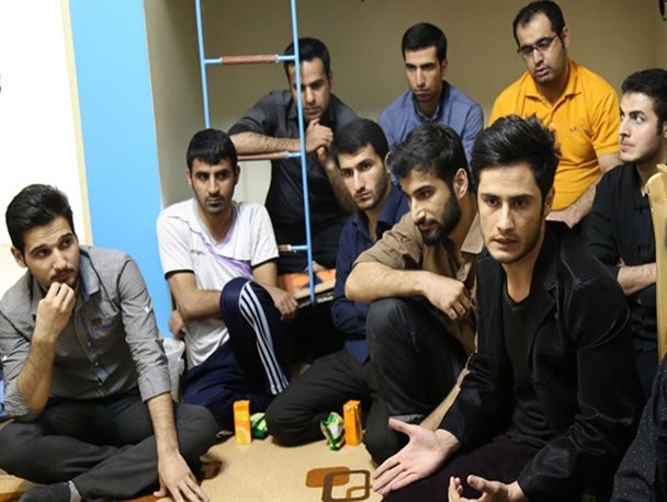 تفکر مستقل دانشجویان توسط برخی جناح ها و جریان ها ربوده شده است