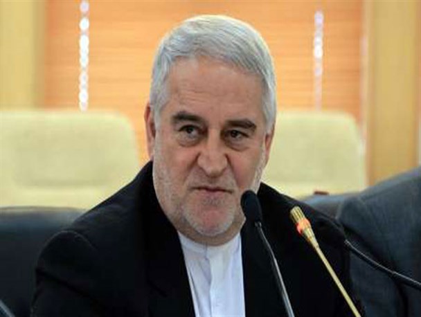 چرا «چگوارا» و «فیدل کاسترو»؟!/ با زبان هنر مدل های انقلابی گری خودمان را به صحنه بیاوریم