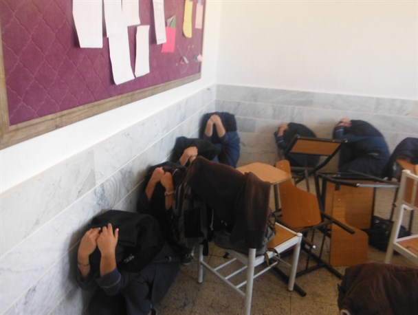 هجدهمین مانور ایمنی و زلزله در مدارس تربت حیدریه برگزار شد