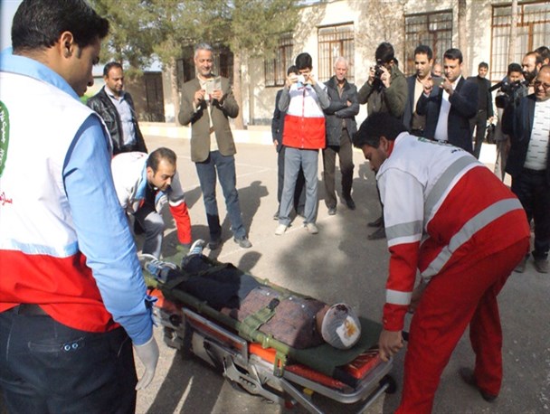 مانور زلزله در مدارس شهرستان بردسکن برگزار شد+ تصاویر