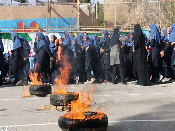 مانور زلزله و ایمنی در دیزیچه برگزار شد+ تصاویر