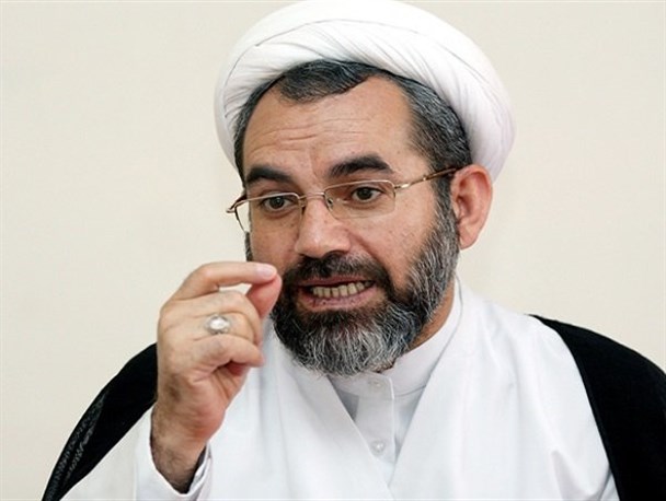هراس دنیای استکبار از پتانسیل اتحاد بین مسلمین / مسلمانان قرآن و پیامبر را الگوی خود قراردهند