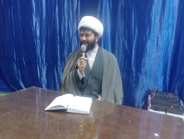 حفظ و تفسیر قرآن جز با خون شهدا بدست نیامده است