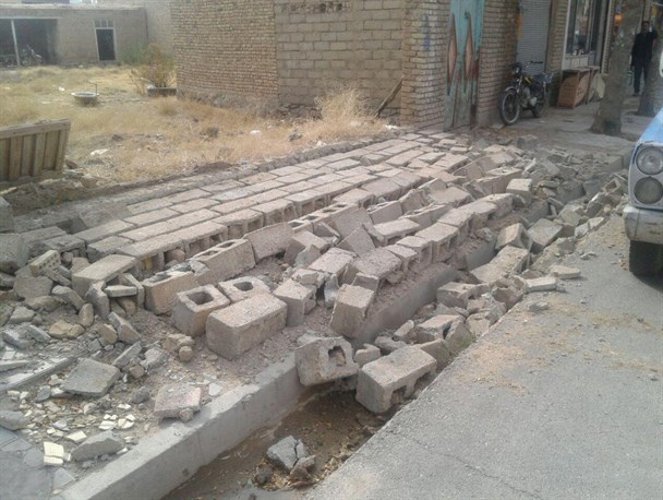 وزش تندباد شدید در چهاربرج میاندوآب، خسارت به بار آورد + تصاویر