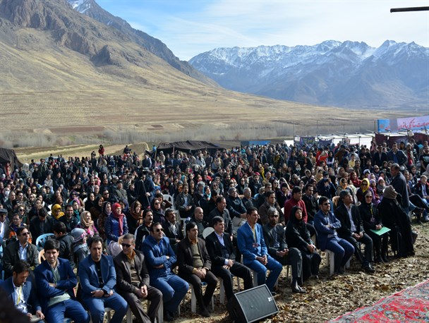 جشنواره " گلاریژان " در روستای هالان شهرستان صحنه برگزار شد
