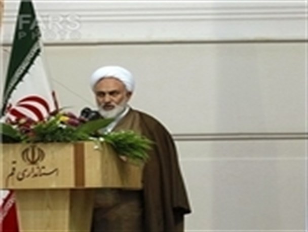 قیام 19 دی حرکتی الهی و سرنوشت ساز بود