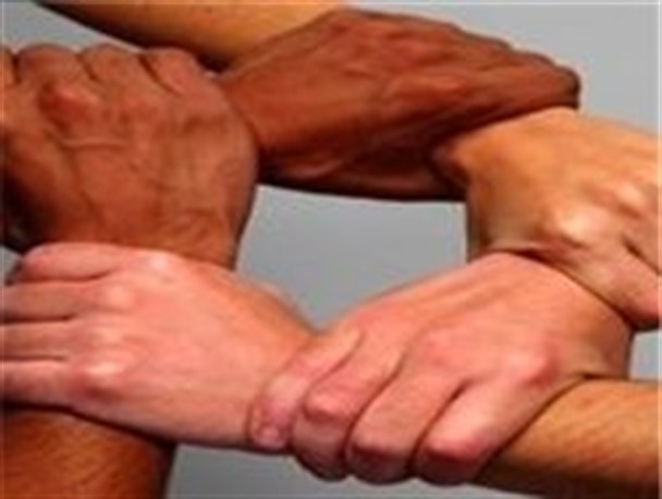 داعش نمی‌تواند وحدت شیعه و سنی را به هم بزند
