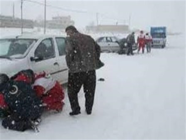 اجرای طرح امداد زمستانی در محورهای ارتباطی ایلام آغاز شد