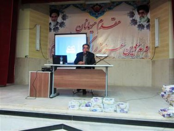 تقدیر از  20 دانش آموزان پژوهش گر و مبتکر گرمساری