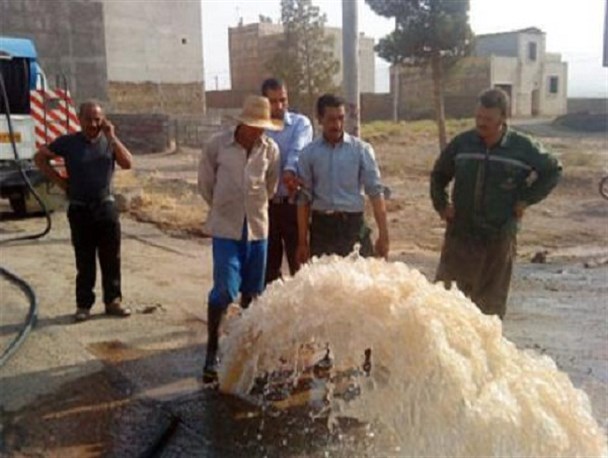 خط انتقال اصلی آب شرب فریدونکنار شستشو شد