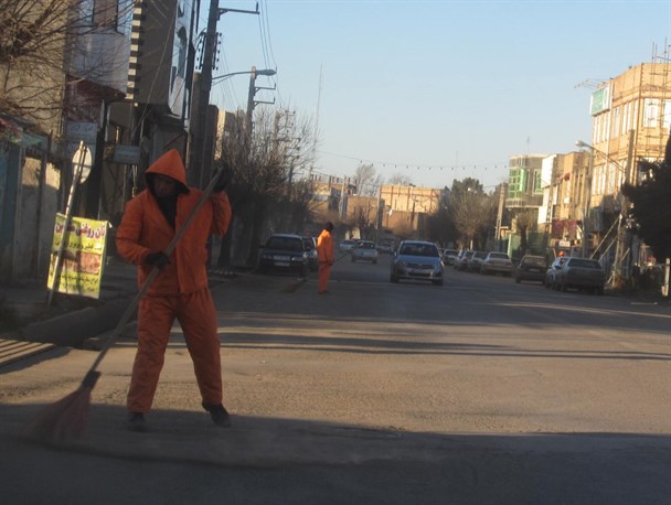 جارو کشی خیابان های سطح شهر بیله سوار با عنوان طرح «محله به محله»+تصاویر