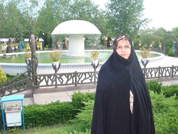 بافتن و ساختن؛ بانویی که از راه بافتن زندگی می سازد