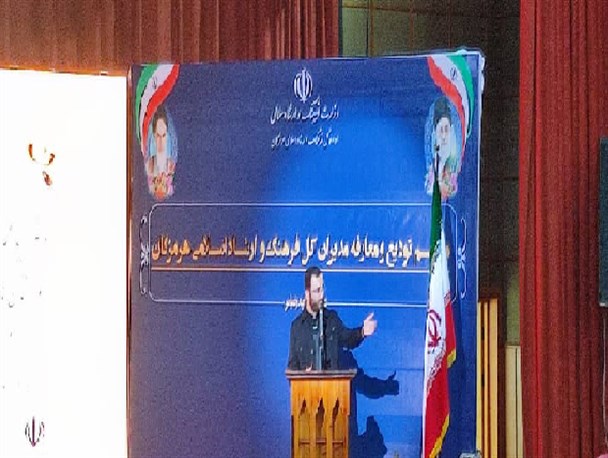 کارکنان وزارت ارشاد مظلوم‌ترین افراد در بدنه دولت هستند/ زیرساخت‌های فرهنگی هرمزگان گسترش پیدا می‌کند