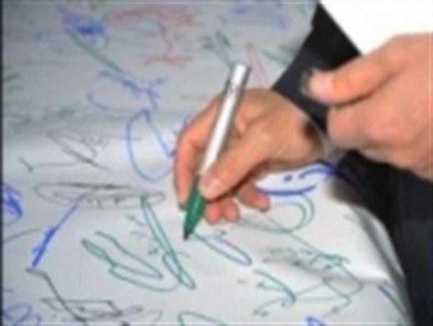 تو هم امضاء می کنی تا بهمن فرماندار شود ؟