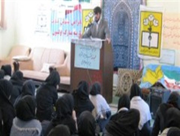 همایش روشنگری و بصیرت افزایی در مدرسه راهنمایی ترنم میانه برگزار شد