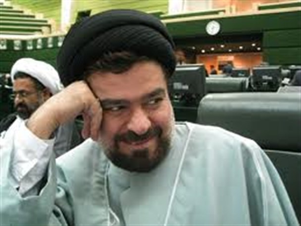 دو واحد درس دیپلماسی برای آقای پورفاطمی/دغدغه مردم دشتی قدم زدن ظریف با جان کری است؟