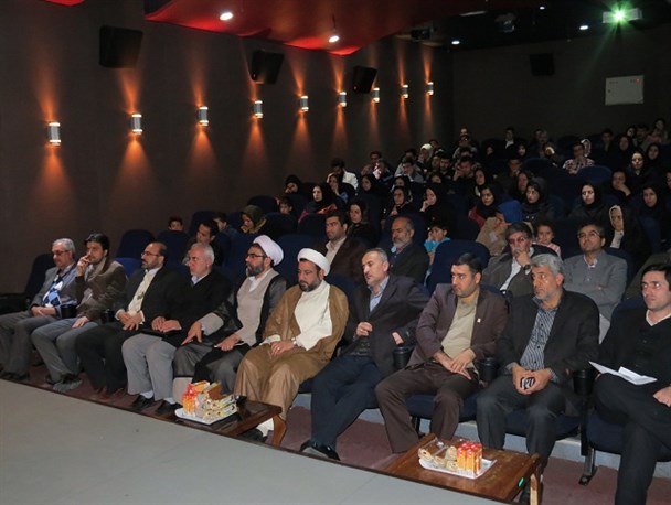 درخشش هنرمندان قروه ای در هفتمین جشنواره هنرهای تجسمی کردستان