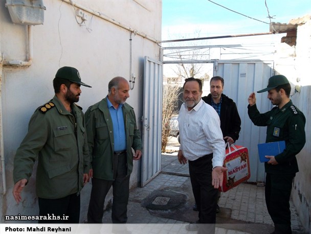 جمعی از مسئولان سرخس با 46 خانواده معظم شهدا دیدار کردند/ تصاویر