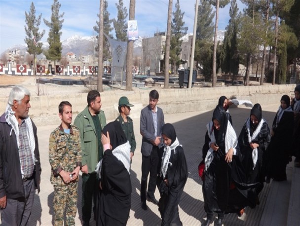 اعزام 160 نفر دانش آموزان دختر عشایری به مناطق جنگی